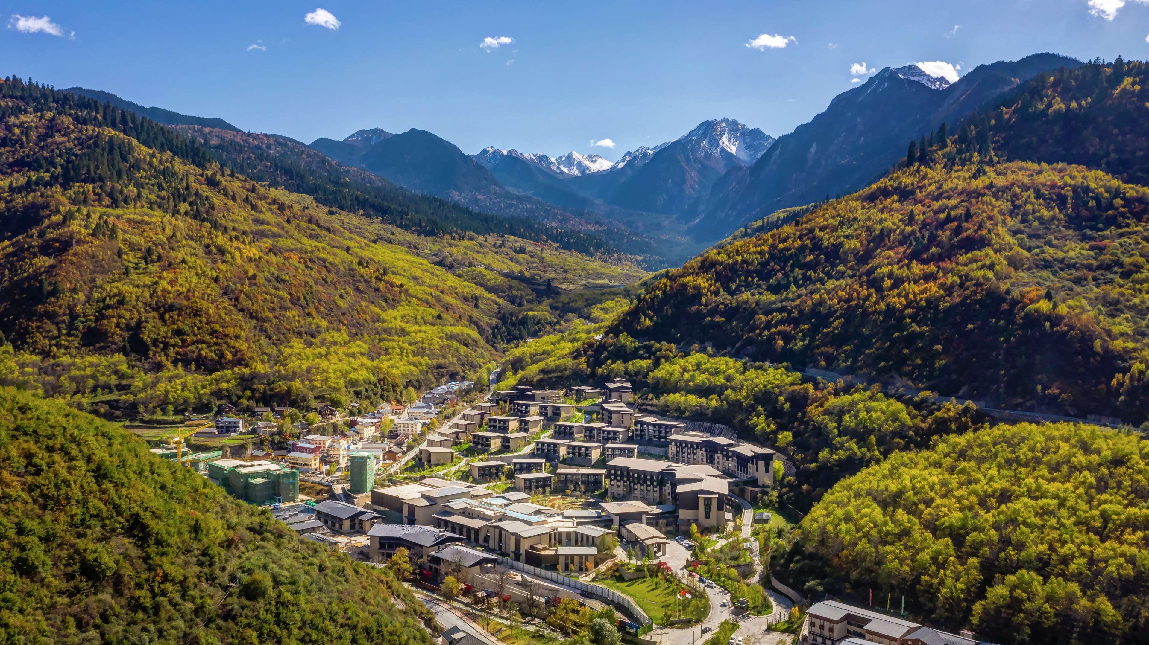 Hilton Jiuzhaigou Resort Zhangzha Town Екстер'єр фото